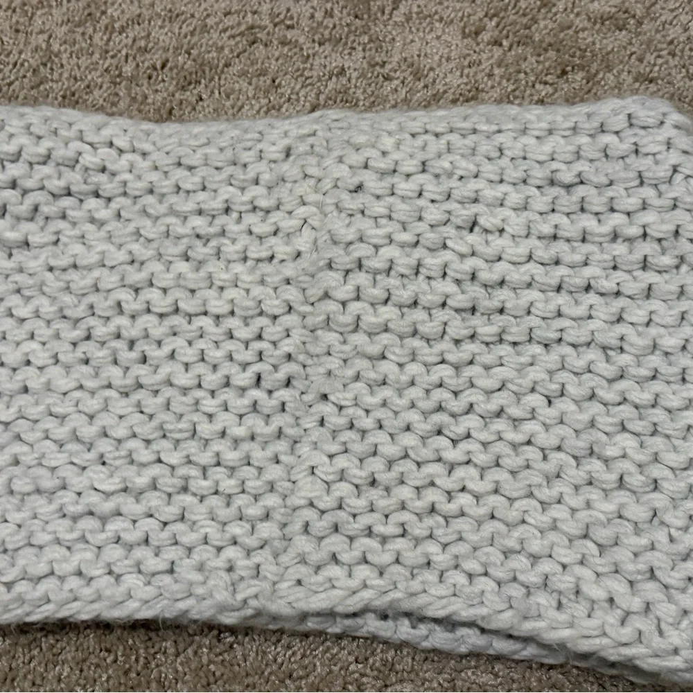 Abercrombie & Fitch Cream Colored Chunky Knit Wool Blend Infinity Scarf